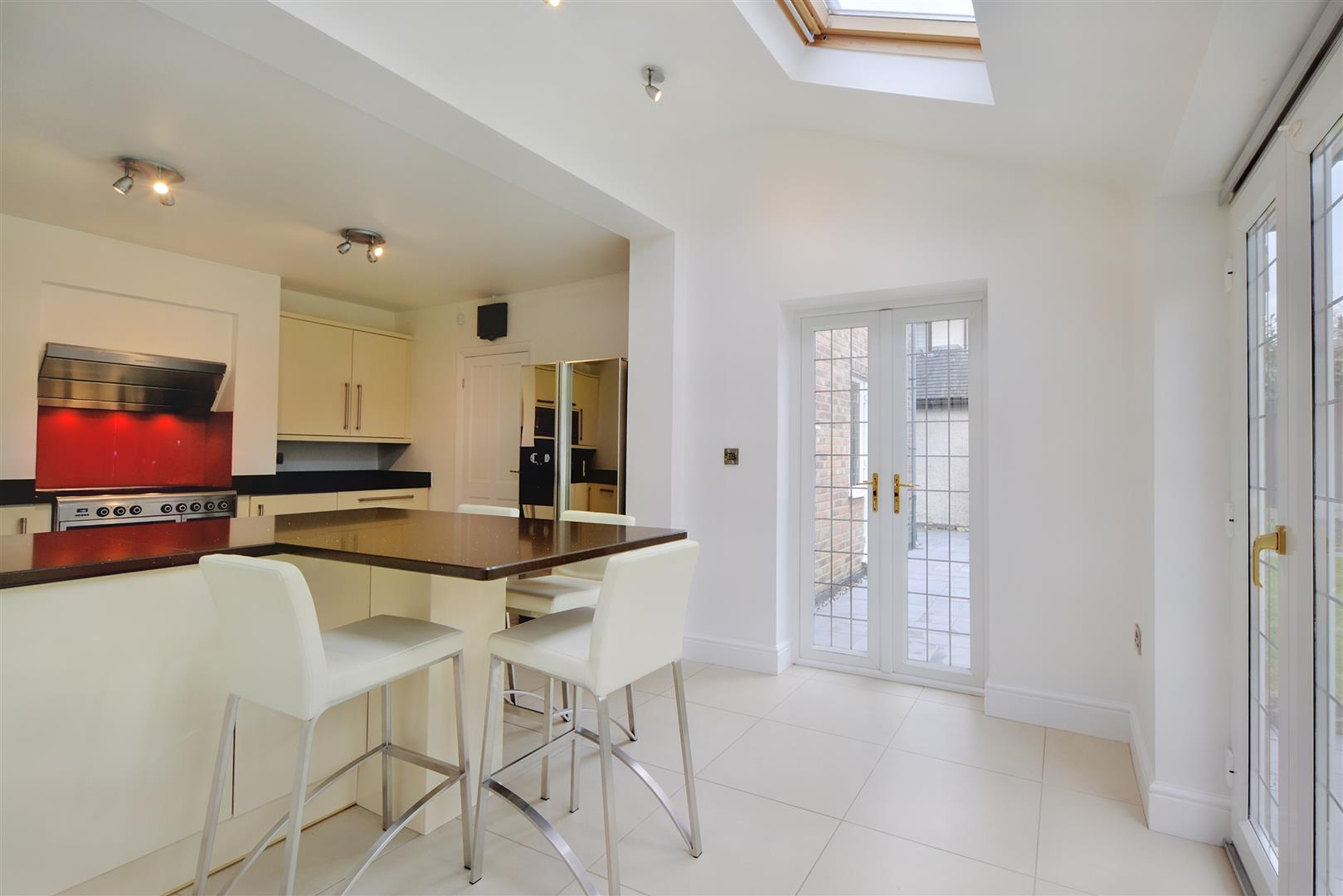 Derby Road, Bramcote, Nottingham Robert Ellis Estate Agents